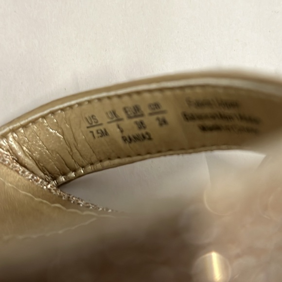 NWOB Franco Sarto Women's Rania2 Gold M (Bin 15) - Picture 7 of 8